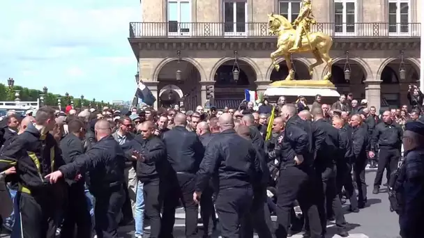 Les Femen narguent l'extrême droite à Paris