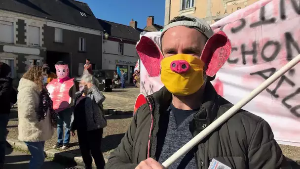 Élevage : manifestation contre la ferme aux 3000 porcs à Saint-Gildas-des-Bois en Loire-Atlantique