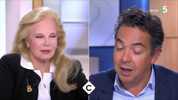 Sylvie Vartan, une vie sur scène - C à Vous - 04/10/2024
