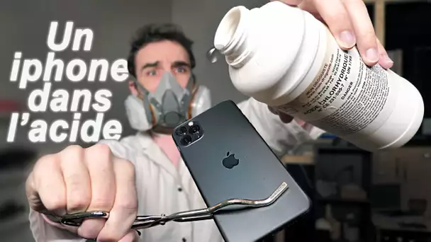 Un iPhone dans de l'acide !