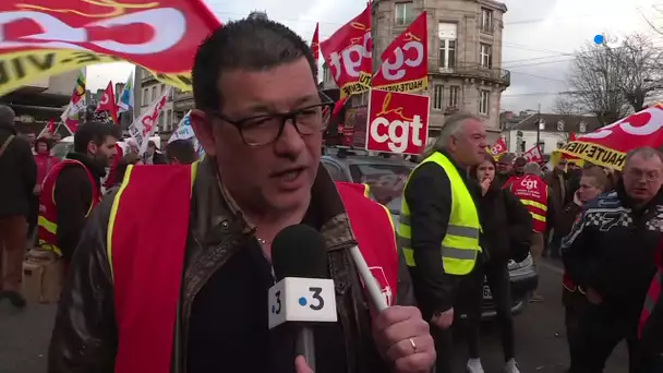 Limoges : Arnaud Raffier, lors de la manif du 20 Février contre laréforme des retraites