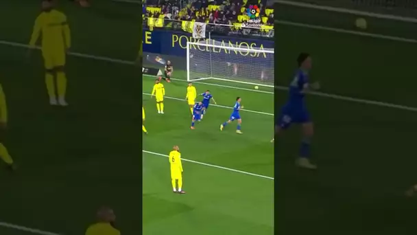 AMAZING header, Enes Únal! 🔥 👌🏻   #shorts #laligasantander #getafe #villarreal #EnesUnal