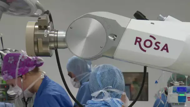 Rosa, le robot assistant d'opérations chirurgicales