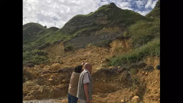 La plage de Longues-sur-Mer, dans le Calvados, interdite pour risques d'éboulements graves