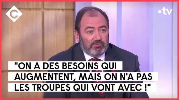 Le système de santé en crise - François Braun - C à Vous - 01/12/2022