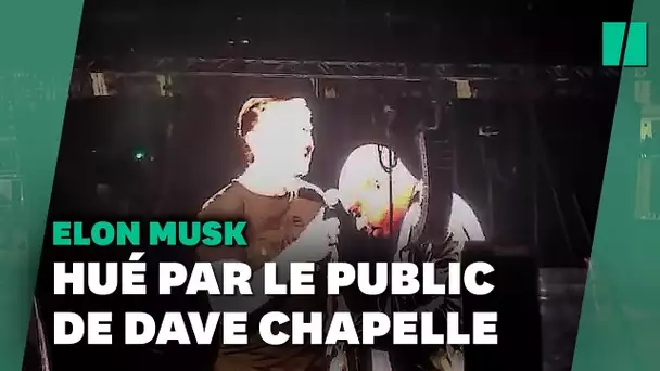 Elon Musk se fait huer au spectacle de l’humoriste Dave Chapelle