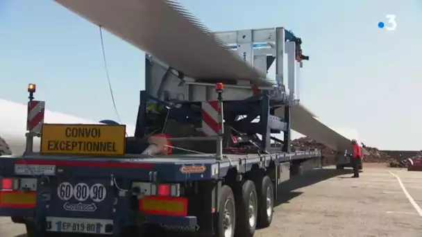 Loire-Atlantique : convoi exceptionnel de pales d'éoliennes