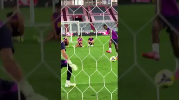 🥵💥 Rashford en mode bombazos à l'entraînement du Barça ! #shorts