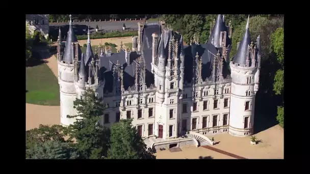 Le château de Challain-la-Potherie,  "le petit Chambord" dans "Des racines et des ailes"