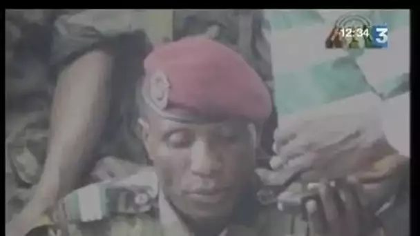 Le capitaine Moussa Dadis Camara se proclame président de la République guinéenn