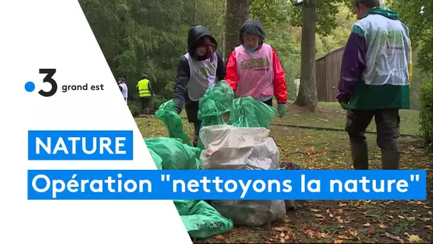 Opération "nettoyons la nature" dans les Ardennes