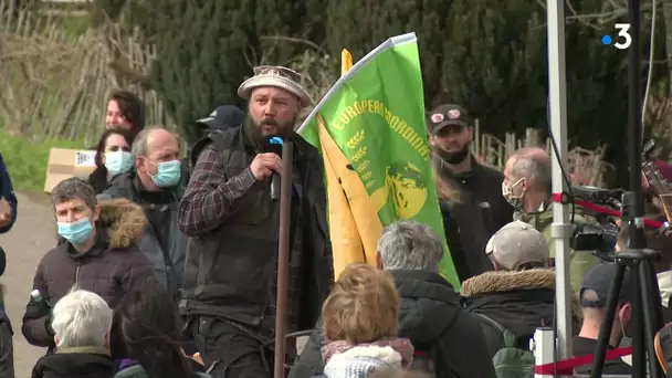 Besançon : manifestation le soulèvement de la terre