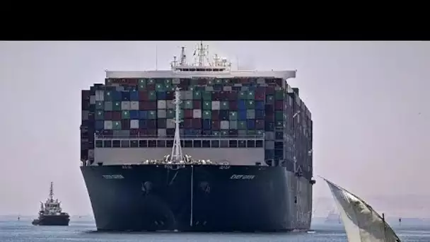 Le porte-conteneurs "Ever Given" de retour dans le Canal de Suez