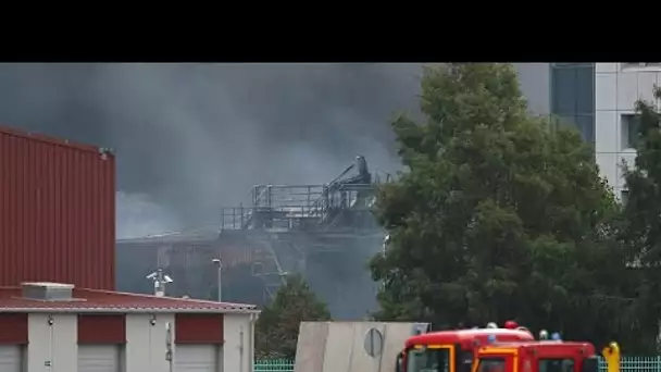 Lubrizol : l'incendie s'est déclaré hors du site, selon le PDG