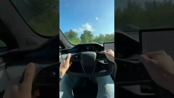 Test accélération de ma #Tesla ModelS Plaid avec ses 1020ch !