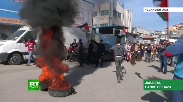Bande de Gaza : manifestation contre les réductions de l’aide au camp de réfugiés de Jabaliya