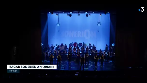 Prestation du Bagad Sonerien an Oriant au championnat des bagadoù 2023 à Saint Brieuc
