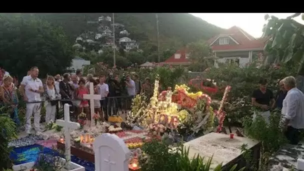 Johnny Hallyday  la photo de sa nouvelle tombe à Saint Barth