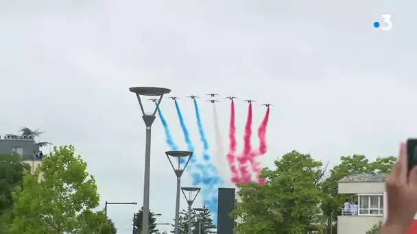 La Patrouille de France survole l'hôpital de Dijon