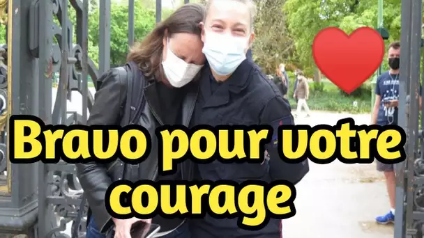 La femme émue retrouve celle qui a sauvé son mari d’un malaise cardiaque dans un parc à Paris