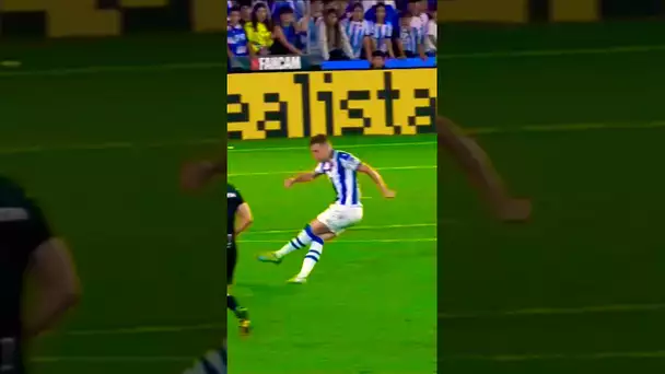 SUCIC with the SCORCHER 🥵 October's #1 GOAL