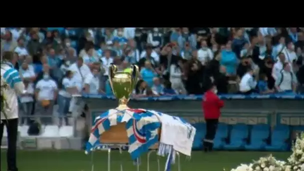 Le cercueil de Bernard tapie entre au stade Vélodrome pour la dernière fois