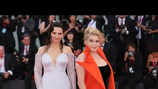 Juliette Binoche apporte son soutien à Catherine Deneuve : “Elle a une force...