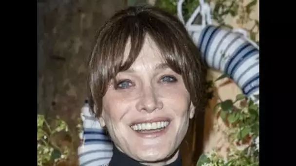 Carla Bruni amusée par sa fille Giulia, surexcitée pour Halloween