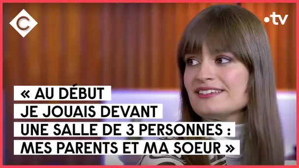 Le dîner avec Michel Sardou et Clara Luciani - C à Vous – 30/08/2021
