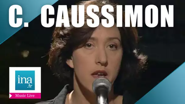 Céline Caussimon "Sous les cils" (live officiel) | Archive INA