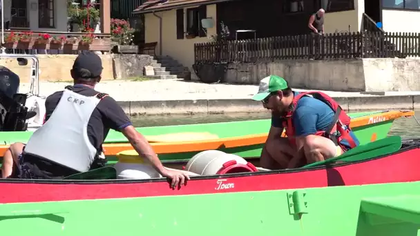 Page été : faire du canoé sur le lac Saint-Point dans le Haut-Doubs