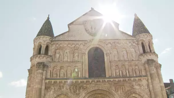 Patrimoine : des fissures à l'intérieur de l'église Notre-Dame à Poitiers