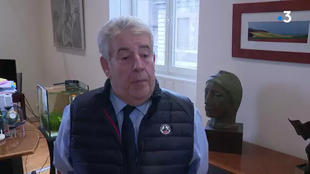 Fusillade à Besançon : "des actes intolérables" pour le maire Jean-Louis Fousseret