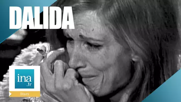1968 : Dalida émue aux larmes à l'évocation de Luigi Tenco | Archive INA