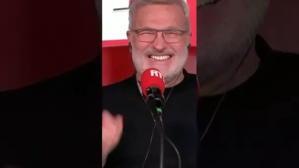 Yoann Riou montre ses talents de gymnaste à Jean-Marie Bigard