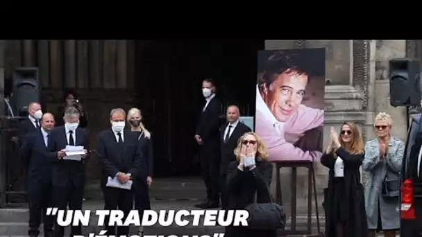 Aux obsèques de Guy Bedos, ses fans rendent hommage à son humour impertinent