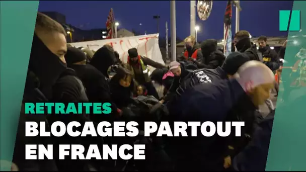 Grève du 7 mars: des blocages partout en France contre la réforme des retraites