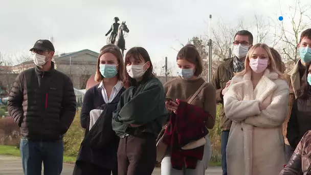 Vendée : un cours dans la rue pour alerter sur la "détresse" étudiante