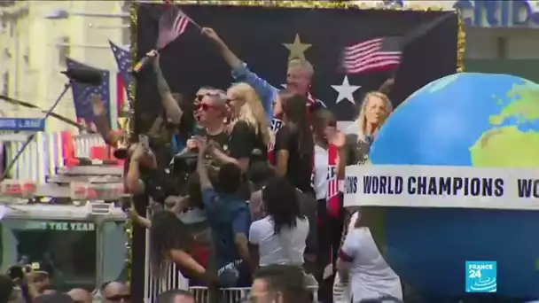 Football : les Américaines paradent à New York avec la Coupe du monde