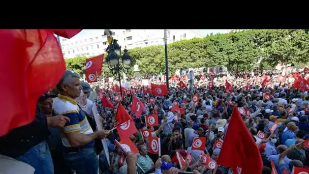 Tunisie : des milliers de personnes manifestent "contre le coup d'État" du président Saïed