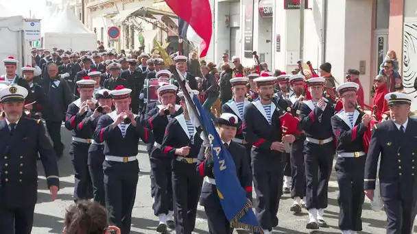 Escale à Sète 2024 : le grand défilé des musiques et des équipages avec plus de 1.000 participants