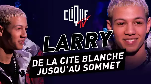 Larry : de la Cité Blanche jusqu'au Sommet - Clique Talk