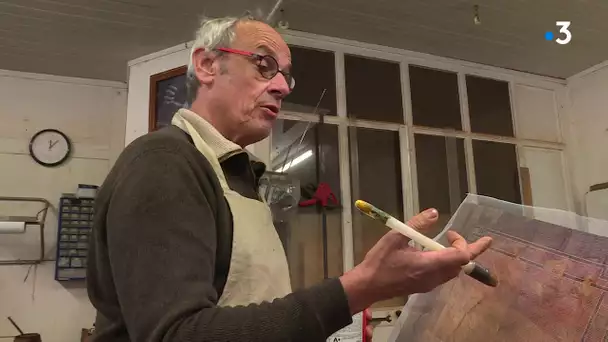 Loire-Atlantique: rencontre avec Pascal Ramier, restaurateur de meubles du 18ème siècle