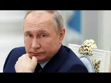8 mai 1945 : Vladimir Poutine souhaite "un avenir pacifique" aux Ukrainiens