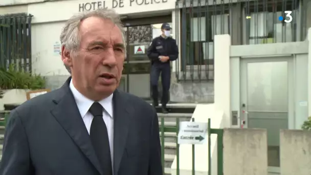 Le soutien de François Bayrou aux policiers en colère après leur ministre Castaner.