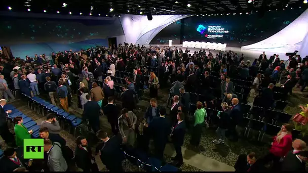 EN DIRECT : Poutine participe au Forum des technologies futures à Moscou