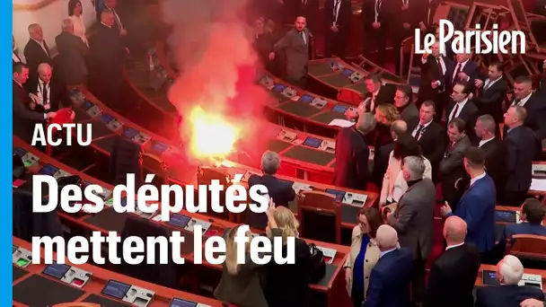 Feu, fumigènes et pyramide de chaises… Mais que se passe-t-il au Parlement albanais ?