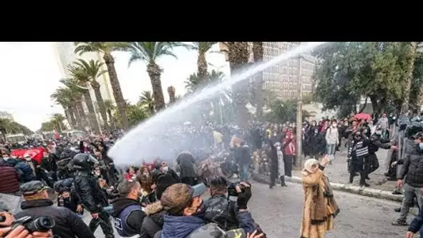 Tunisie : Le correspondant de « Libération » violenté par des policiers lors d’une manifestation