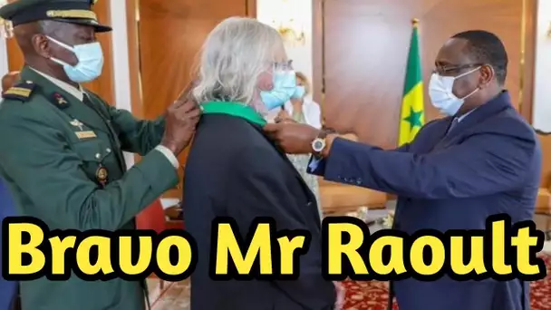 Que va donc faire Didier Raoult au Sénégal ?