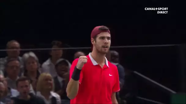 Khachanov fait le break !